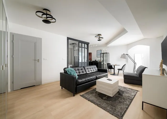 Stara Praga Boutique By Bookinghost