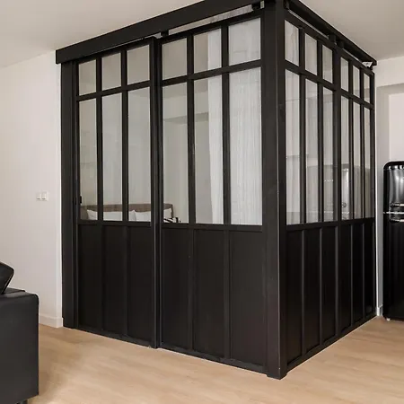 Stara Praga Boutique By Bookinghost *